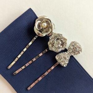🆕 Rosette & Bow Silver bobby pin set